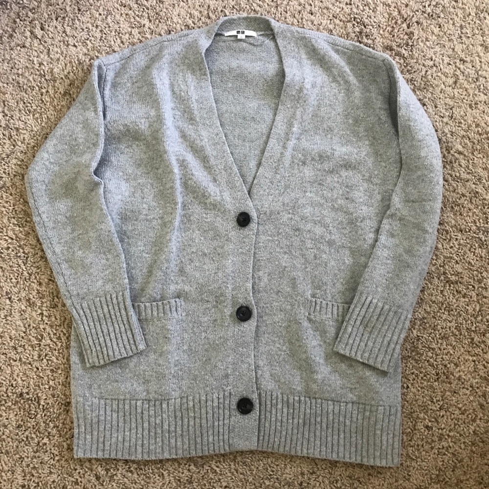 Uniqlo grey cardigan size small
